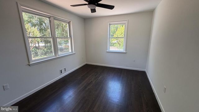 8626 LESLIE AVE, Lanham, MD 20706