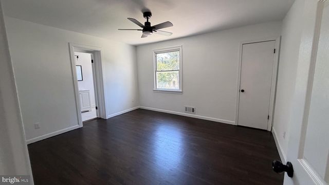 8626 LESLIE AVE, Lanham, MD 20706