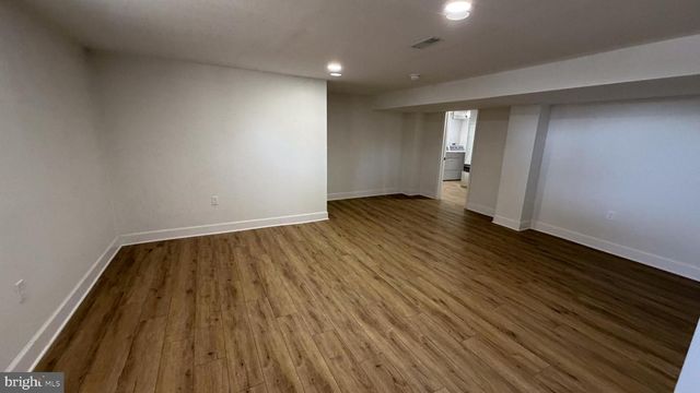8626 LESLIE AVE, Lanham, MD 20706