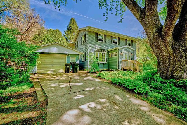 500 HARDING Street, Stoughton, WI 53589