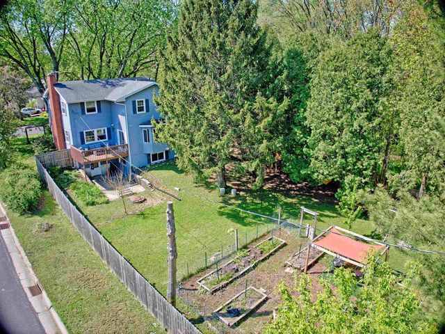 500 HARDING Street, Stoughton, WI 53589