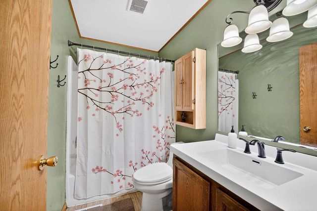500 HARDING Street, Stoughton, WI 53589