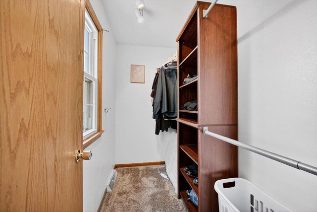 500 HARDING Street, Stoughton, WI 53589