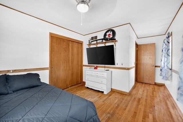 500 HARDING Street, Stoughton, WI 53589
