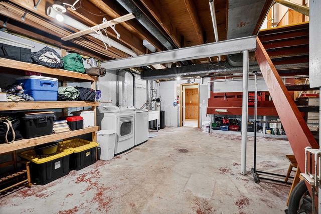 500 HARDING Street, Stoughton, WI 53589