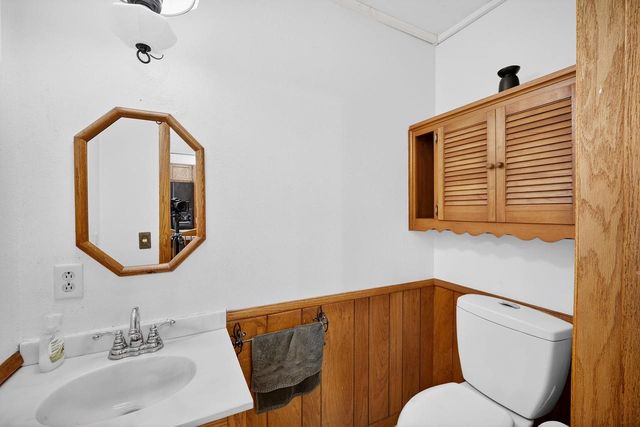 500 HARDING Street, Stoughton, WI 53589