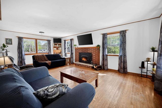 500 HARDING Street, Stoughton, WI 53589