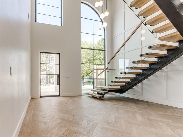 812 NW 45th Street, Oklahoma City, OK 73118