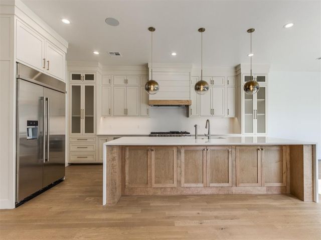 812 NW 45th Street, Oklahoma City, OK 73118