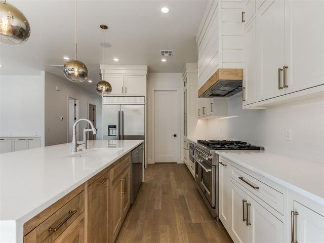 812 NW 45th Street, Oklahoma City, OK 73118