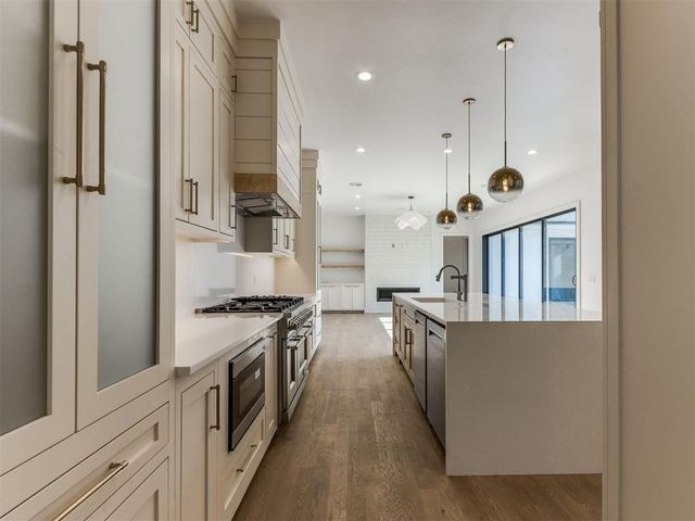 812 NW 45th Street, Oklahoma City, OK 73118