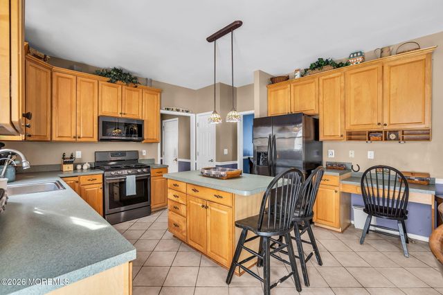 5 Magpie Court, Jackson, NJ 08527