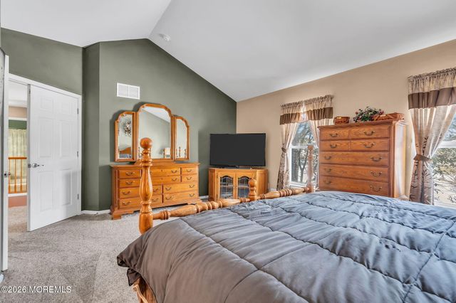 5 Magpie Court, Jackson, NJ 08527