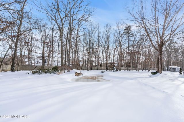 5 Magpie Court, Jackson, NJ 08527