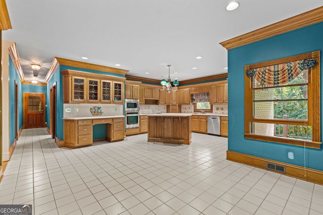 3231 Camp Branch Circle, Buford, GA 30519