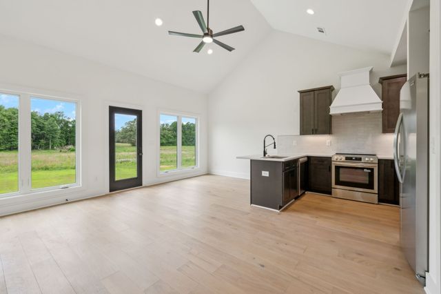 815 Oconner St, Smithville, TN 37166