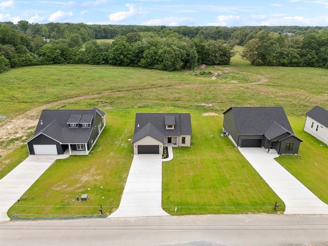 815 Oconner St, Smithville, TN 37166