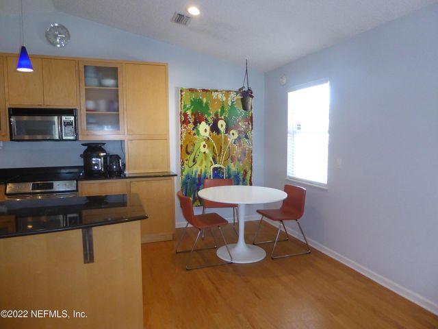 625 S 11TH Avenue S, Jacksonville Beach, FL 32250