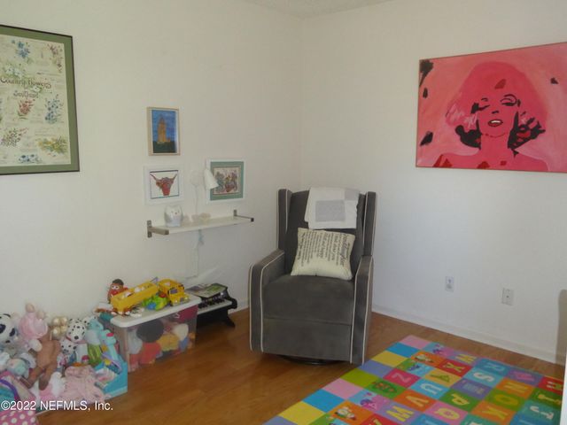 625 S 11TH Avenue S, Jacksonville Beach, FL 32250