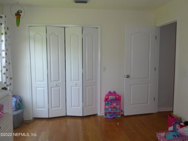 625 S 11TH Avenue S, Jacksonville Beach, FL 32250