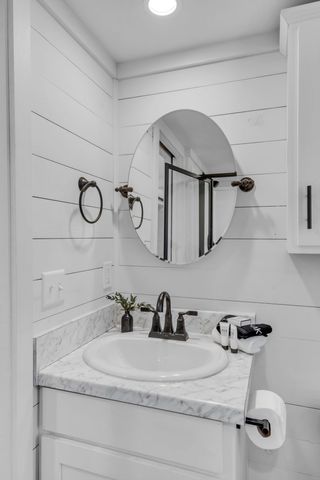 672 Waters Edge Way, Tracy City, TN 37387