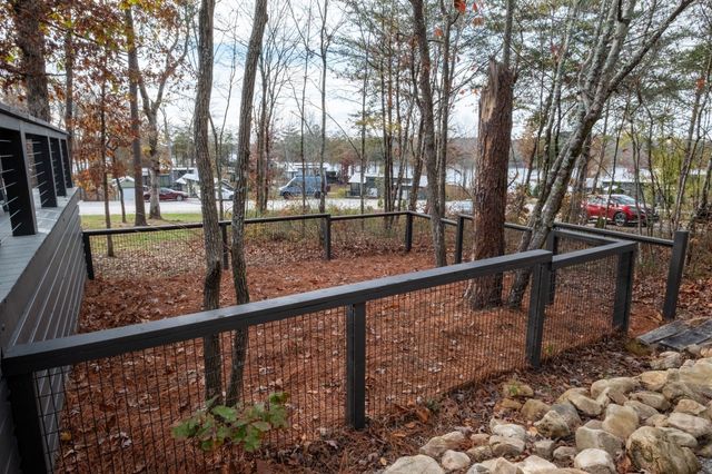 672 Waters Edge Way, Tracy City, TN 37387