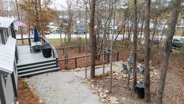 672 Waters Edge Way, Tracy City, TN 37387