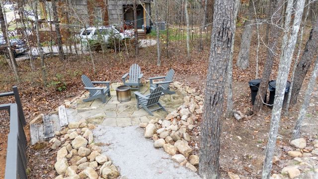 672 Waters Edge Way, Tracy City, TN 37387