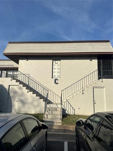 22 WINDTREE LANE 203, Winter Garden, FL 34787