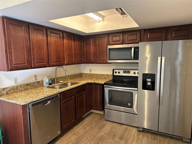 22 WINDTREE LANE 203, Winter Garden, FL 34787