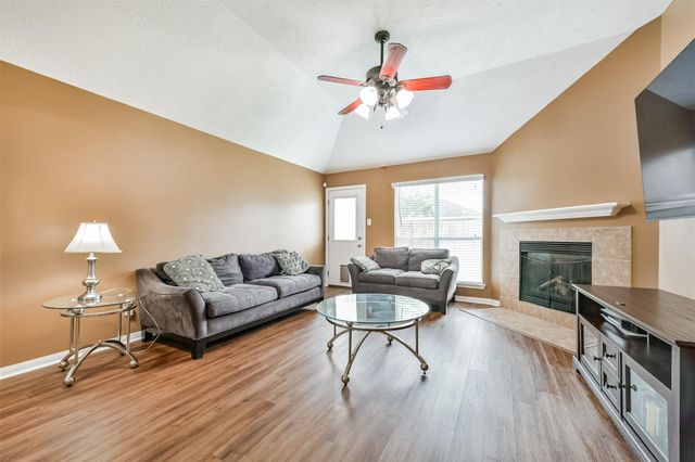 16 Morro Bay Drive, Manvel, TX 77578