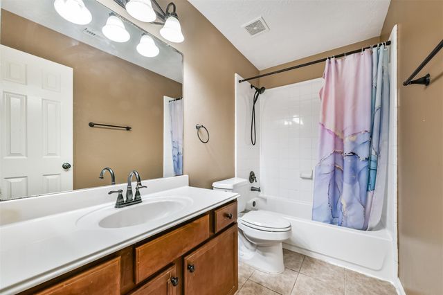 16 Morro Bay Drive, Manvel, TX 77578