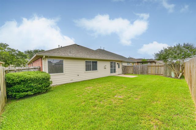 16 Morro Bay Drive, Manvel, TX 77578