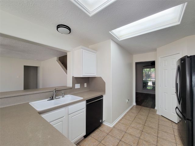 4112 Seminole Drive, Pearland, TX 77584