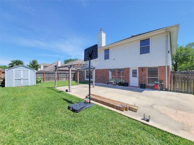 4112 Seminole Drive, Pearland, TX 77584