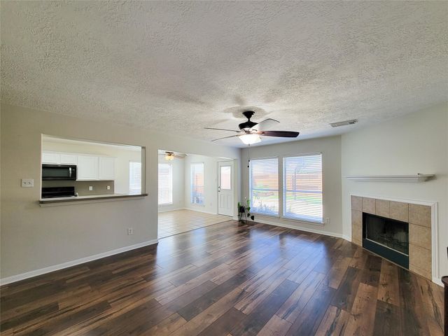 4112 Seminole Drive, Pearland, TX 77584