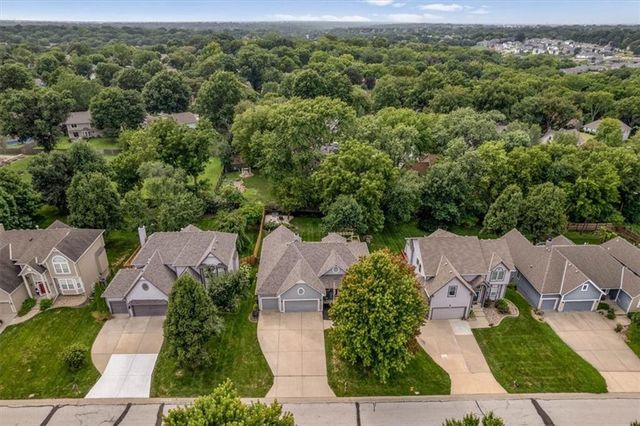 7326 Charles Street, Shawnee, KS 66216