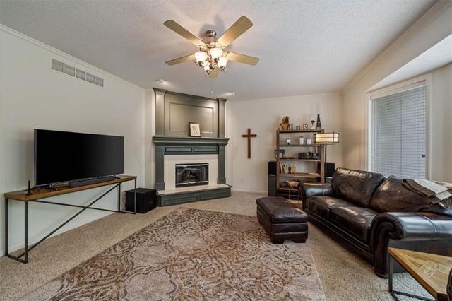 7326 Charles Street, Shawnee, KS 66216