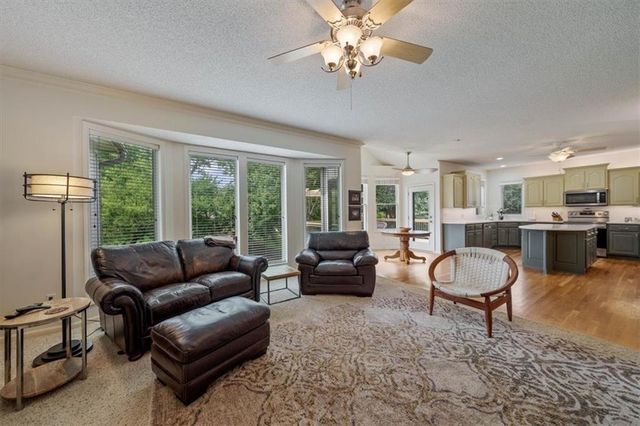 7326 Charles Street, Shawnee, KS 66216