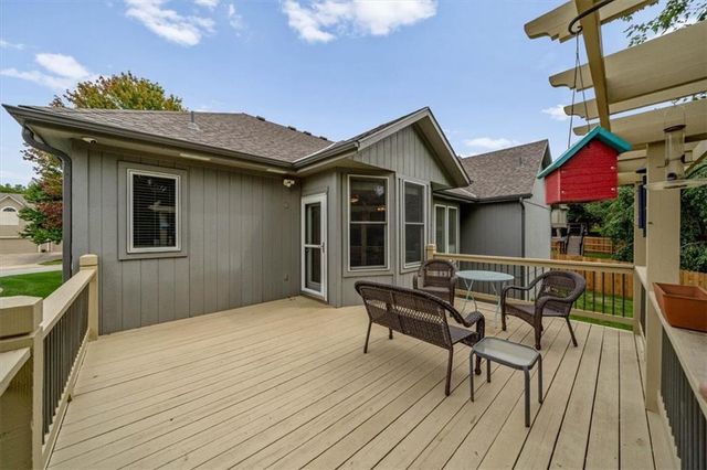 7326 Charles Street, Shawnee, KS 66216
