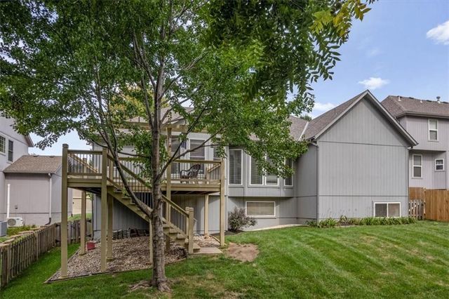 7326 Charles Street, Shawnee, KS 66216