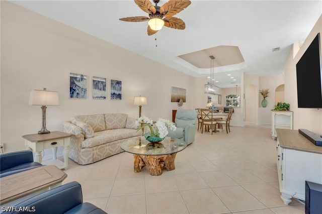 6713 Calumet DR 81, Naples, FL 34113