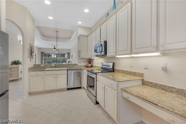 6713 Calumet DR 81, Naples, FL 34113