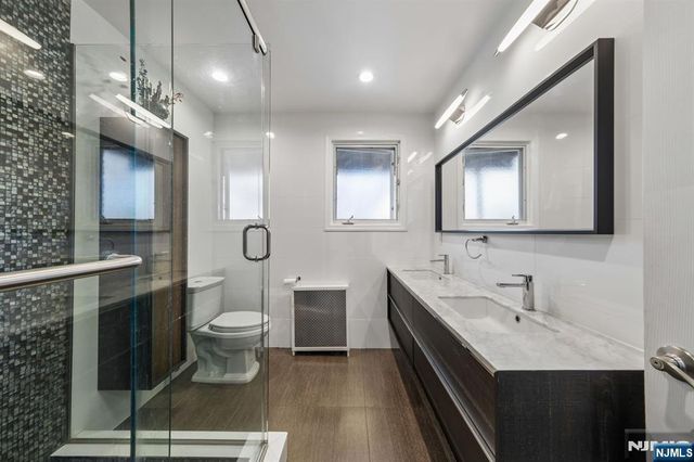 453 Fort Lee Road, Leonia, NJ 07605