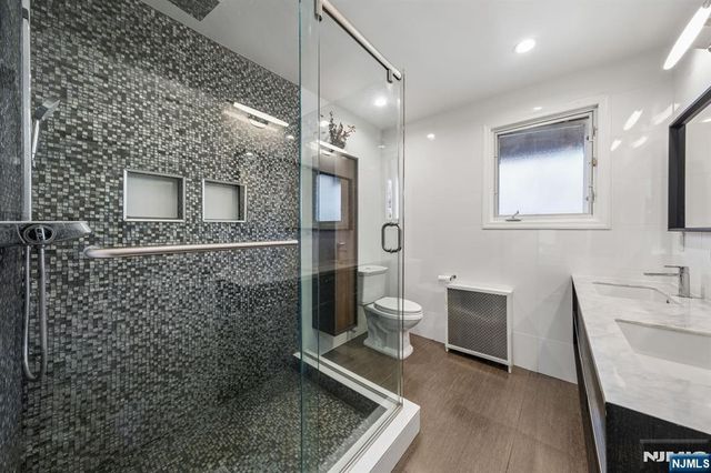 453 Fort Lee Road, Leonia, NJ 07605