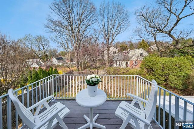 453 Fort Lee Road, Leonia, NJ 07605