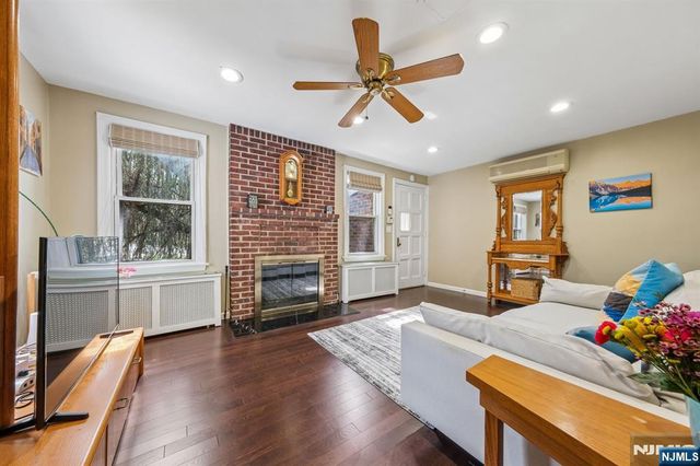 453 Fort Lee Road, Leonia, NJ 07605