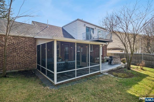 453 Fort Lee Road, Leonia, NJ 07605