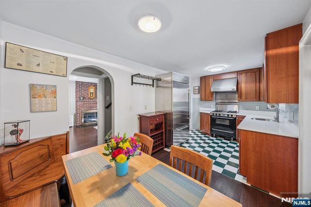 453 Fort Lee Road, Leonia, NJ 07605