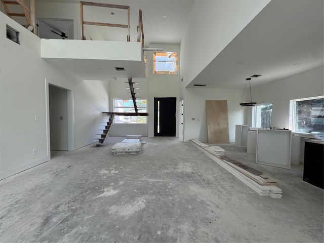 8005 Ridgeview Drive, Houston, TX 77055